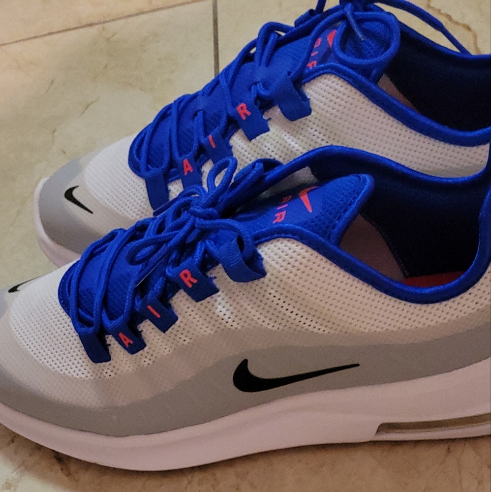 Women's Nike Air Max Axis